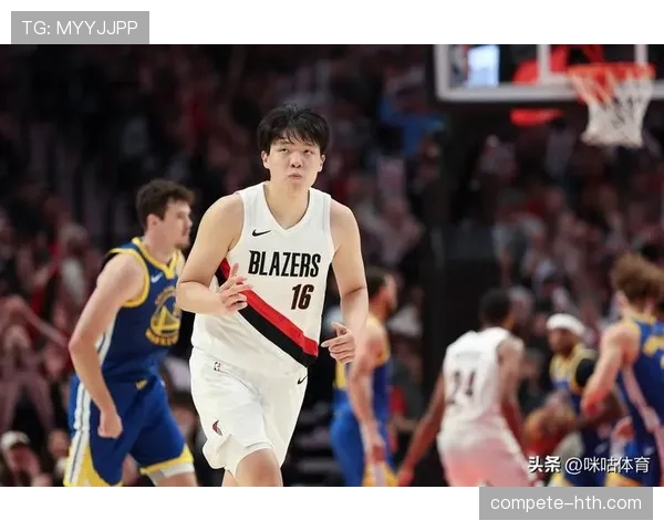 杨瀚森挡拆吸引内线 拉开外线较上赛季更高效