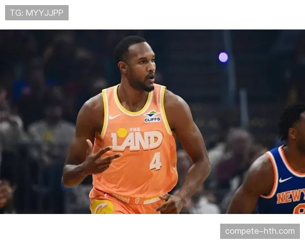 埃文·莫布里内线高效挡拆助 Cavaliers 拉开防守差距